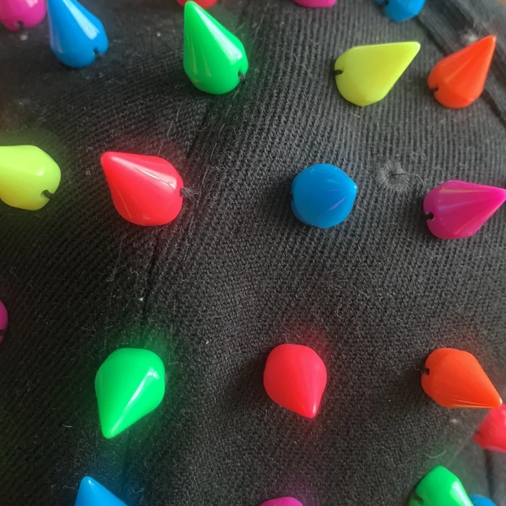 Neon Spike-studded baseball cap Big girls